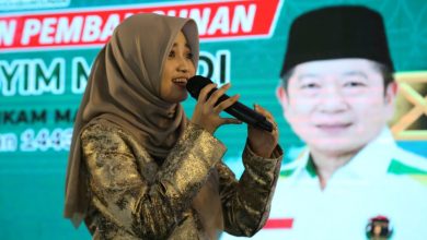 Photo of Penyanyi Religi Veve Zulfikar Basyaiban Meriahkan Puncak Harlah PPP di Malang